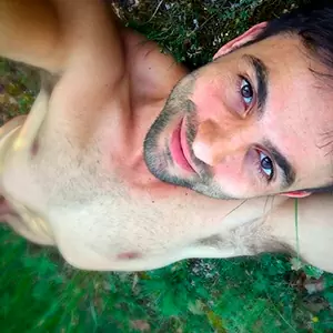 Horny Men Online 24/7